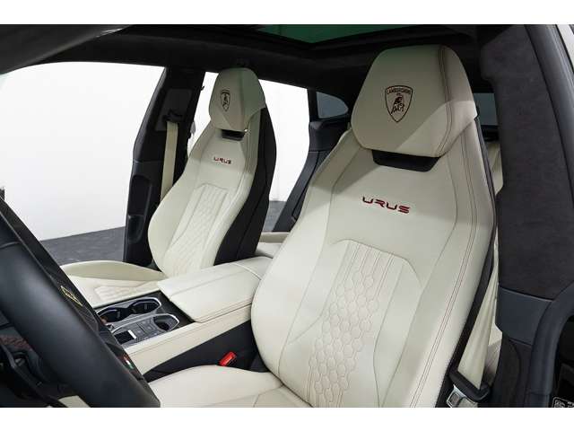 Lamborghini ウルス 7
