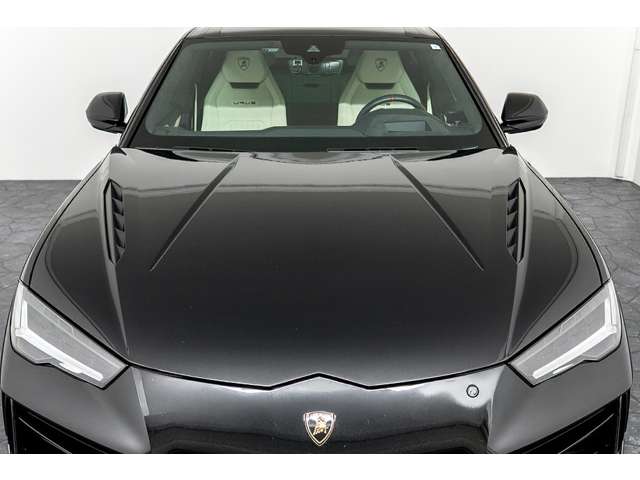 Lamborghini ウルス 9