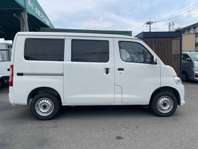 Toyota Town Ace Van 4
