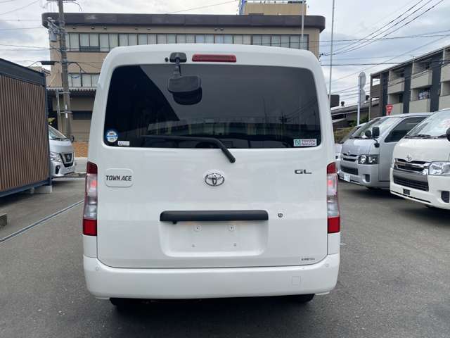 Toyota Town Ace Van 7
