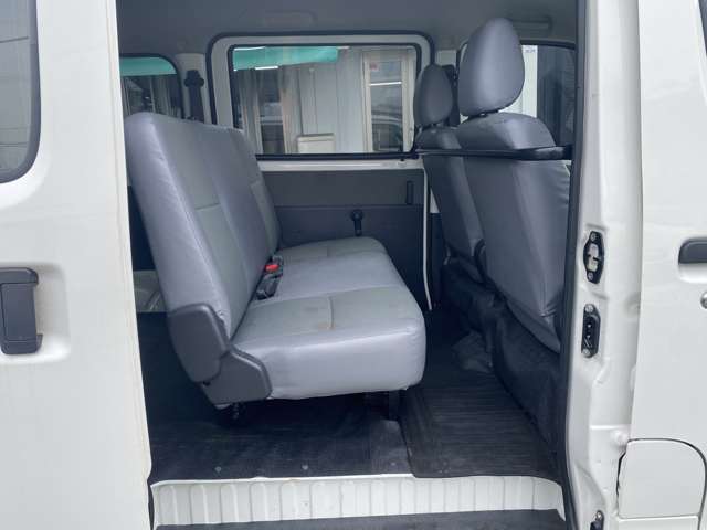 Toyota Town Ace Van 9