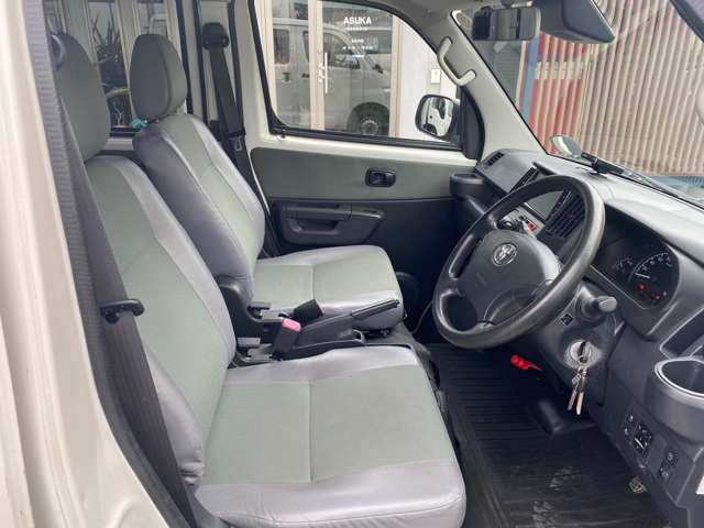 Toyota Town Ace Van 10