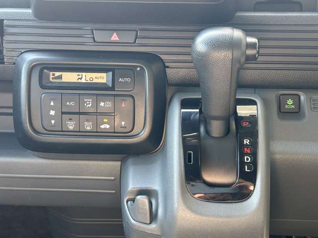 Honda N-VAN 9