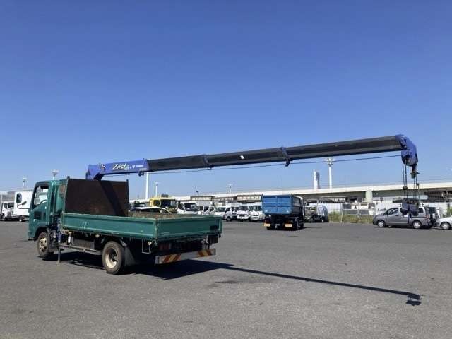 Isuzu Elf 6