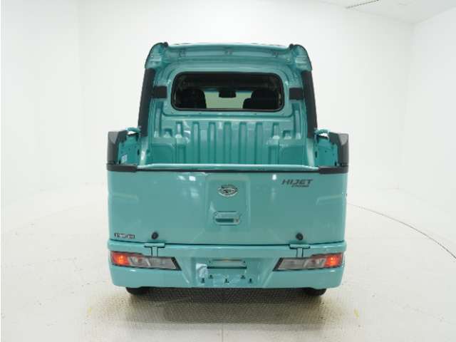 Daihatsu Hijet Deck Van 9