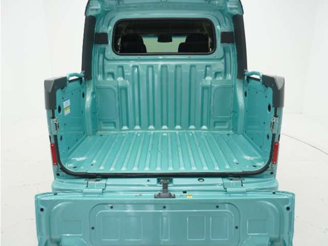 Daihatsu Hijet Deck Van 10