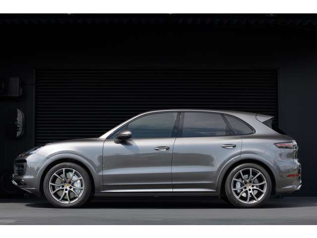 Porsche Cayenne 12