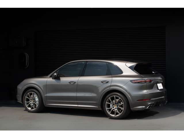 Porsche Cayenne 7