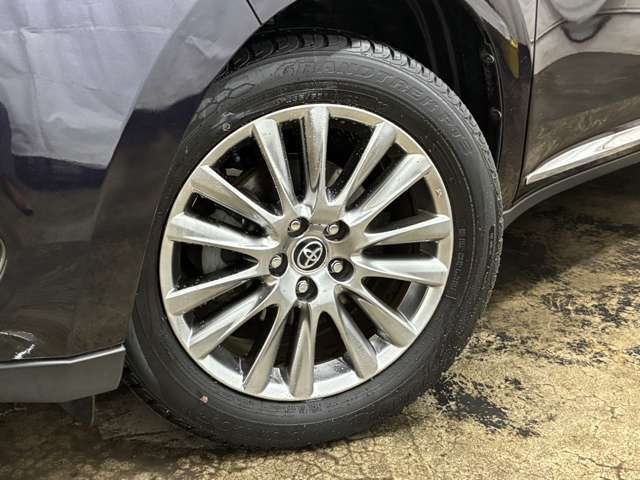 Toyota Harrier 11