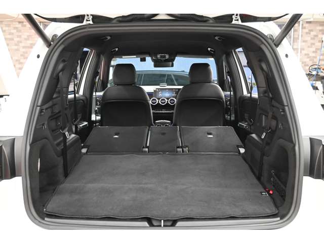 Mercedes-Benz GLB 12