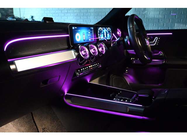Mercedes-Benz GLB 4