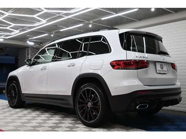 Mercedes-Benz GLB 7
