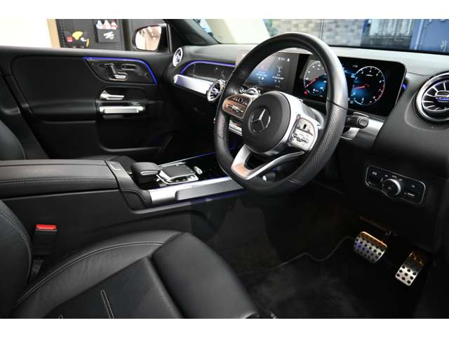 Mercedes-Benz GLB 8