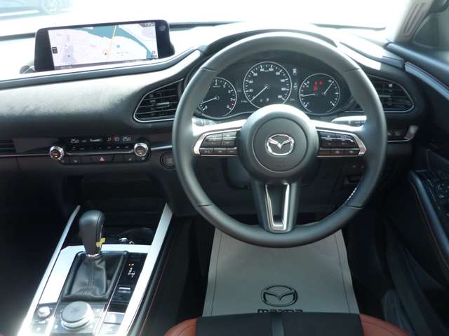 Mazda CX-30 4