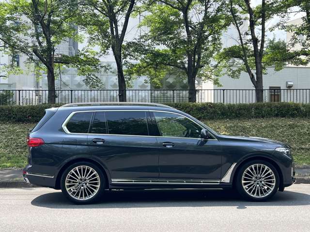 BMW X7 6