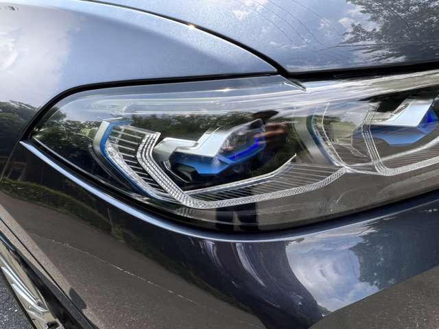 BMW X7 8