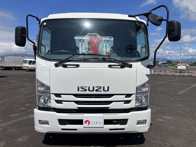 Isuzu Forward 2