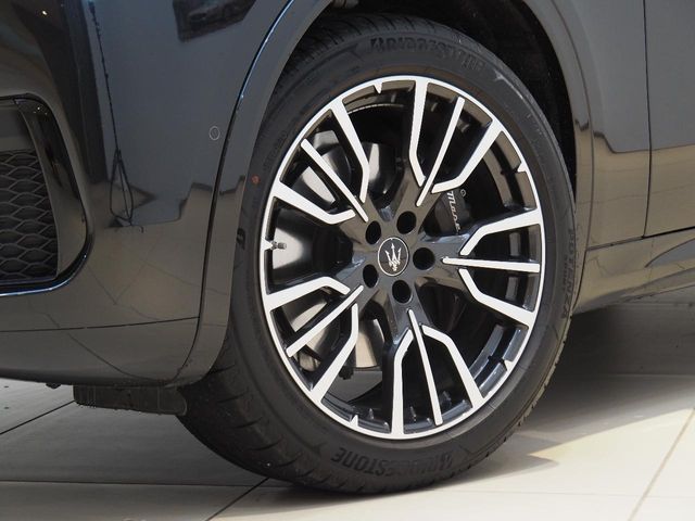 Maserati Grecale 4