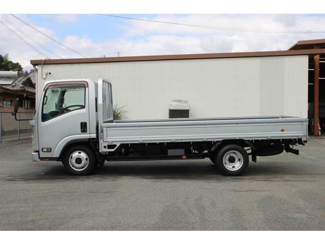 Isuzu Elf 6