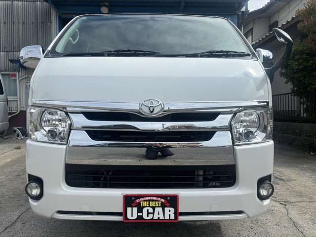 Toyota Hiace Van 3