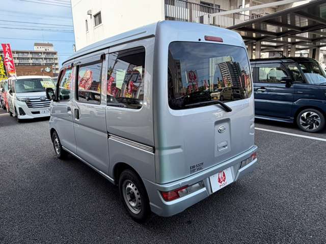 Daihatsu Hijet Cargo 10