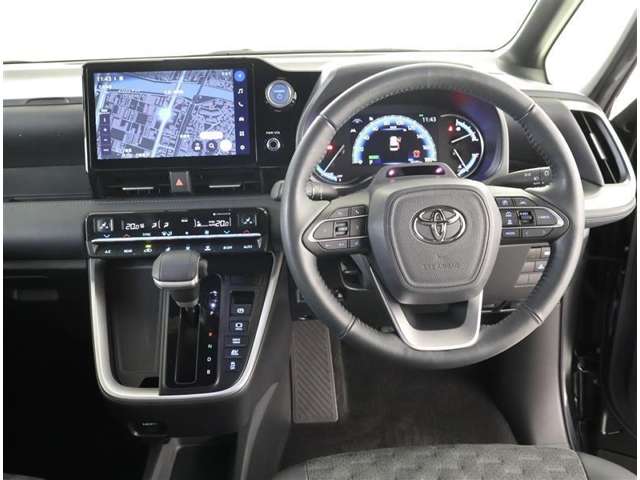 Toyota Voxy 4
