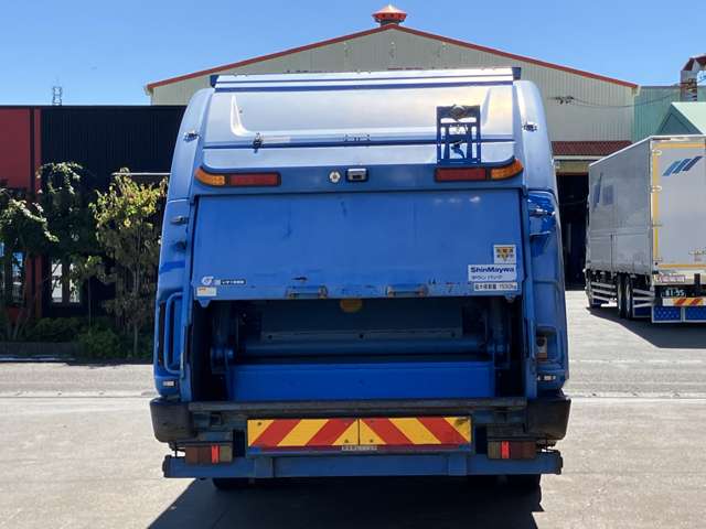 Isuzu Forward 6