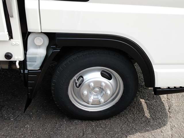 Mitsubishi Fuso Canter 10