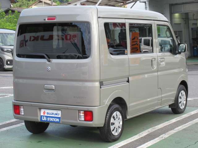 Suzuki Every 2