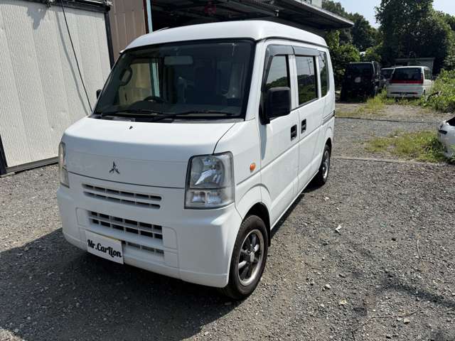 Mitsubishi Minicab Van 4