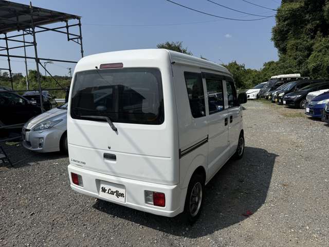Mitsubishi Minicab Van 7