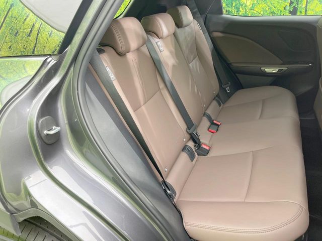 Lexus LBX 9