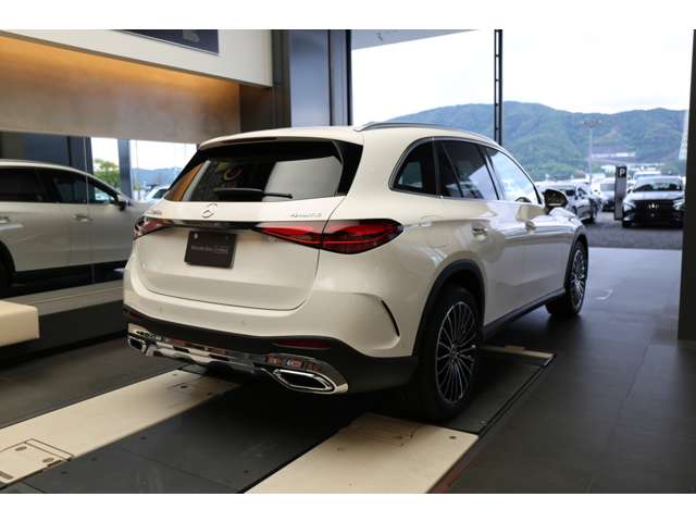 Mercedes-Benz GLC 8