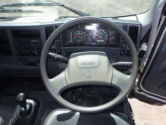 Isuzu Forward 3