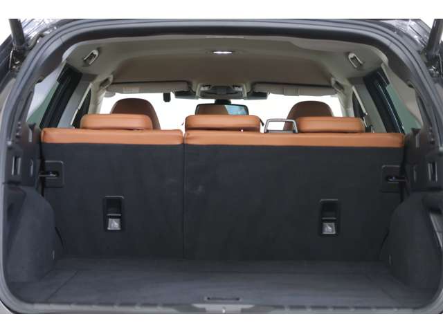 Subaru Legacy Outback 11