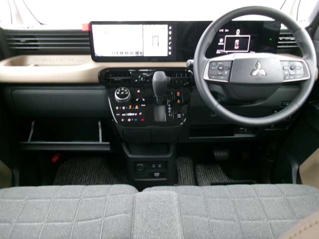 Mitsubishi Delica Mini 4