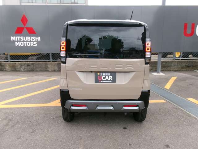 Mitsubishi Delica Mini 9