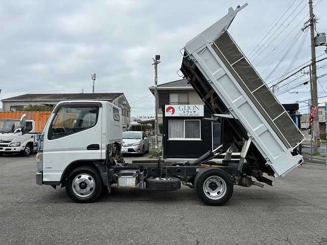 Mitsubishi Fuso Canter 4
