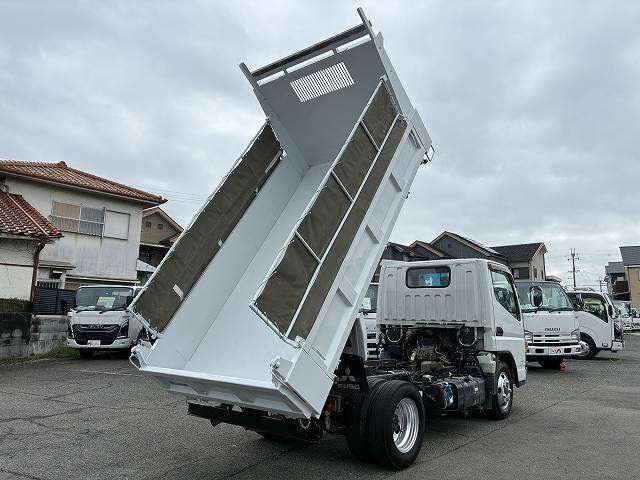 Mitsubishi Fuso Canter 6