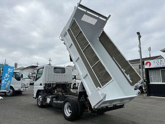 Mitsubishi Fuso Canter 8