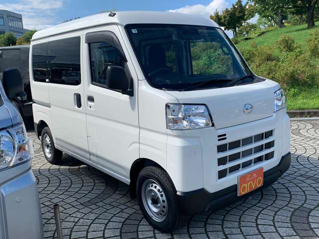 Daihatsu Hijet Cargo 3