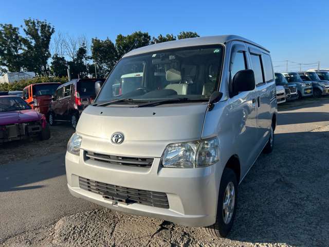 Toyota Light Ace Van 6