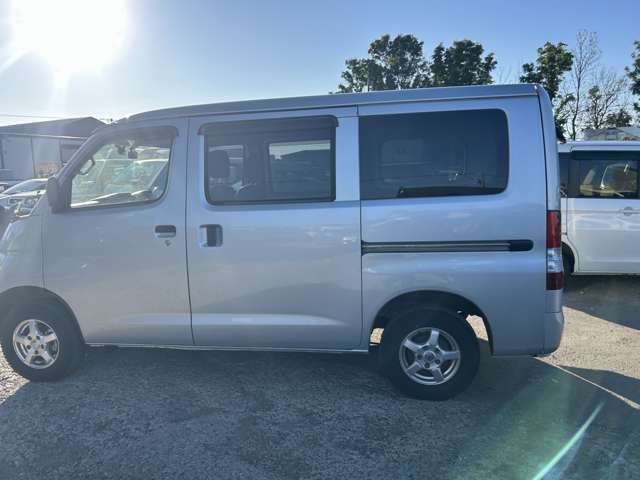 Toyota Light Ace Van 8