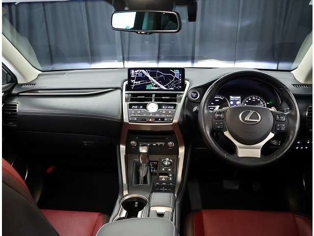 Lexus NX 2