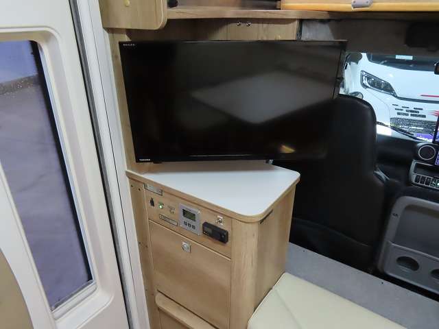Toyota Camroad 12