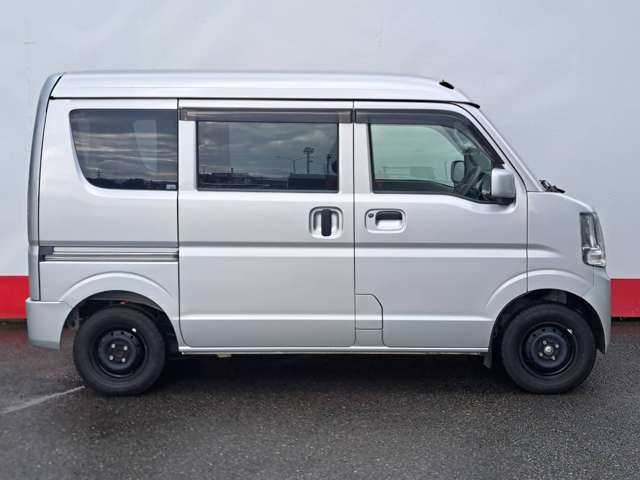 Nissan NV100 Clipper 9