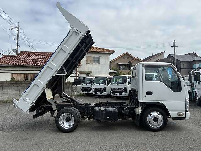 Isuzu Elf 5