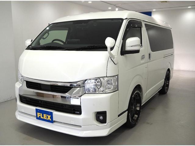Toyota Hiace 4