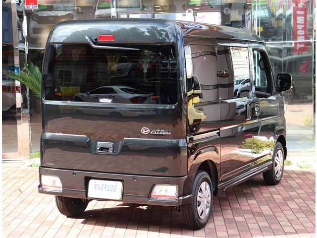 Daihatsu Atrai 6