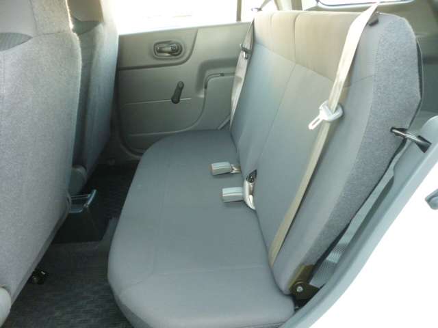 Nissan NV150 AD 9